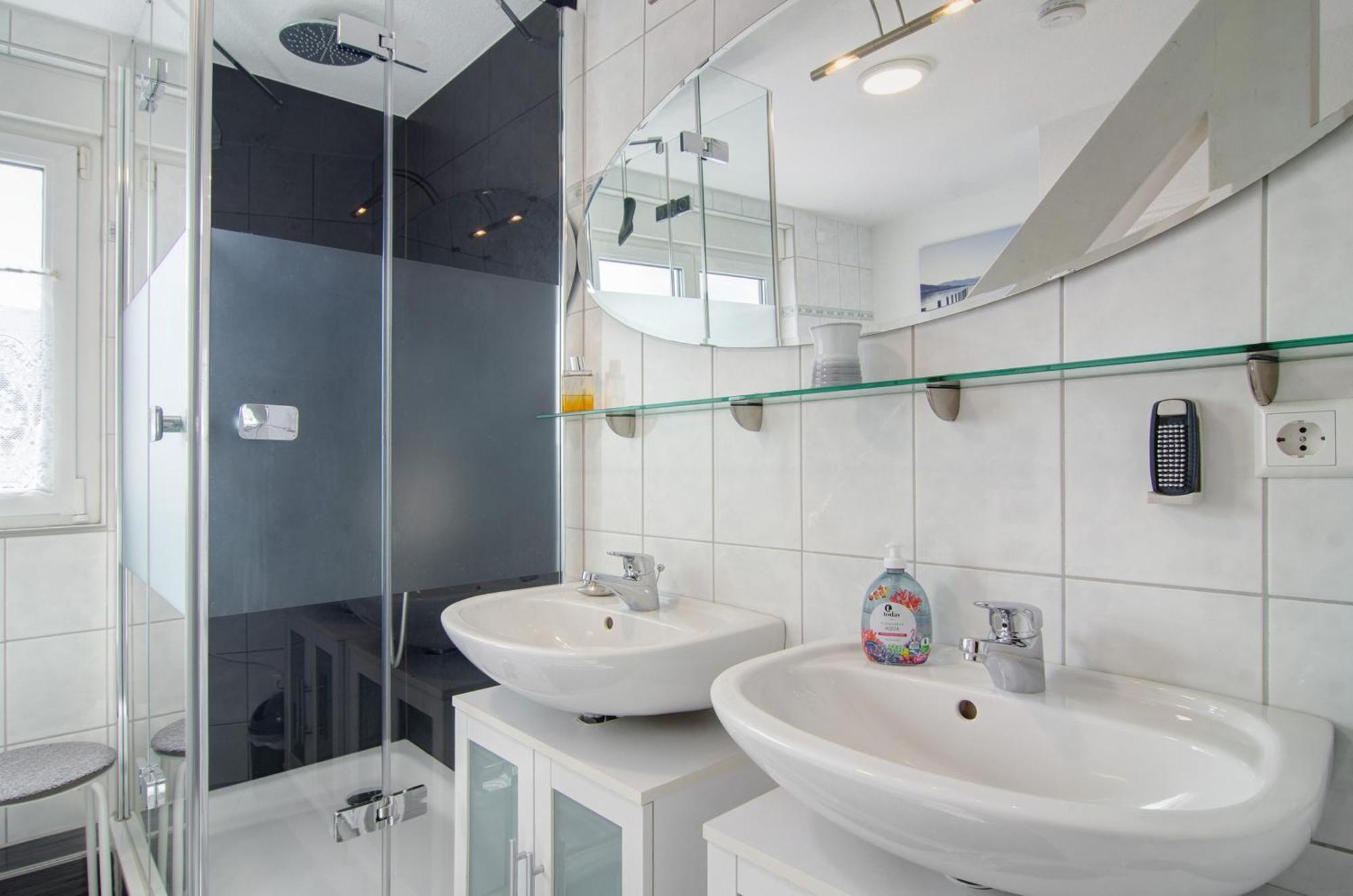 Strobel Apartment *
